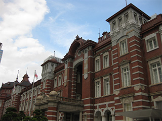 赤レンガ駅舎